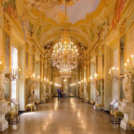 The First Luccoli Garibaldi Rolli Apartment Genoa Luaran gambar